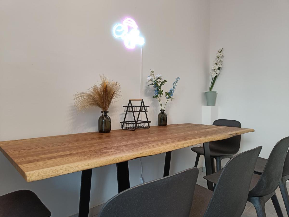 2 Bedroom In Kreuzberg * Berlijn