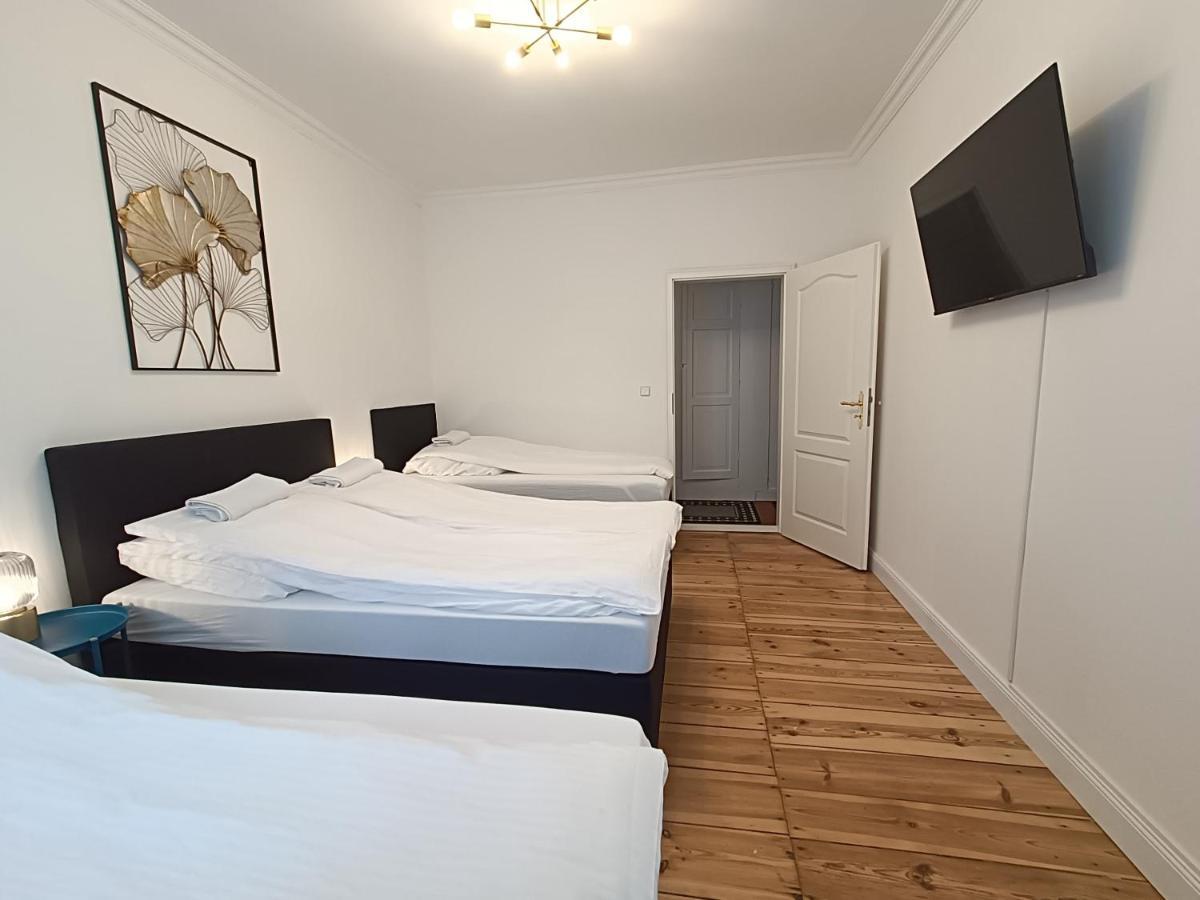 2 Bedroom In Kreuzberg Appartement